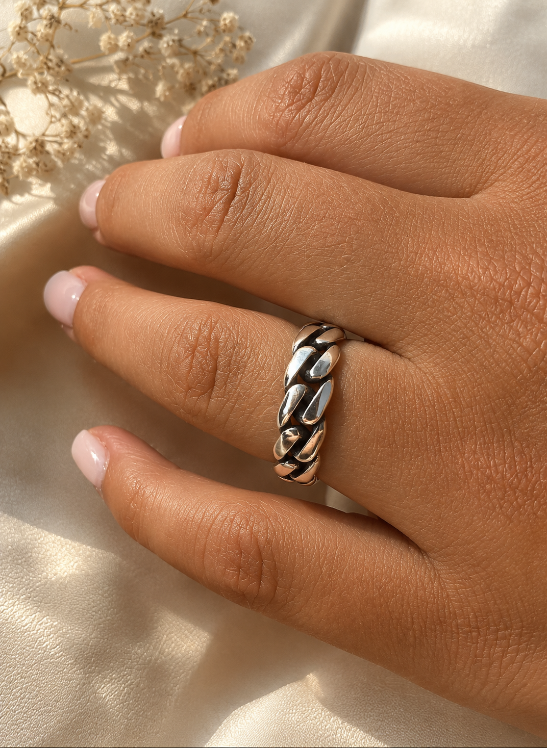 Mini Cuban Link Ring in Plain 925 Silver (Oxidized Finish)