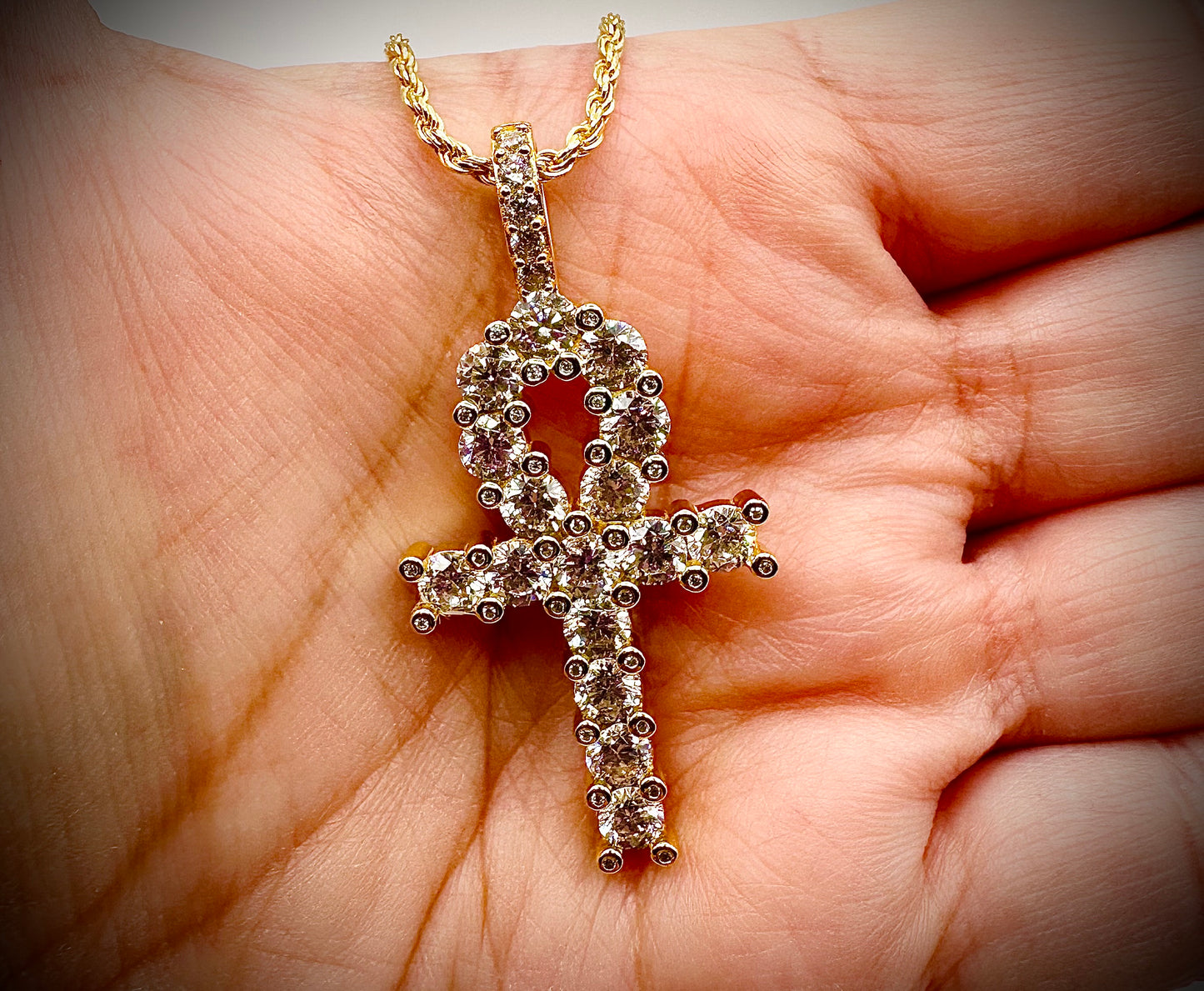 Super Icy Ankh Pendant – Gold or Silver