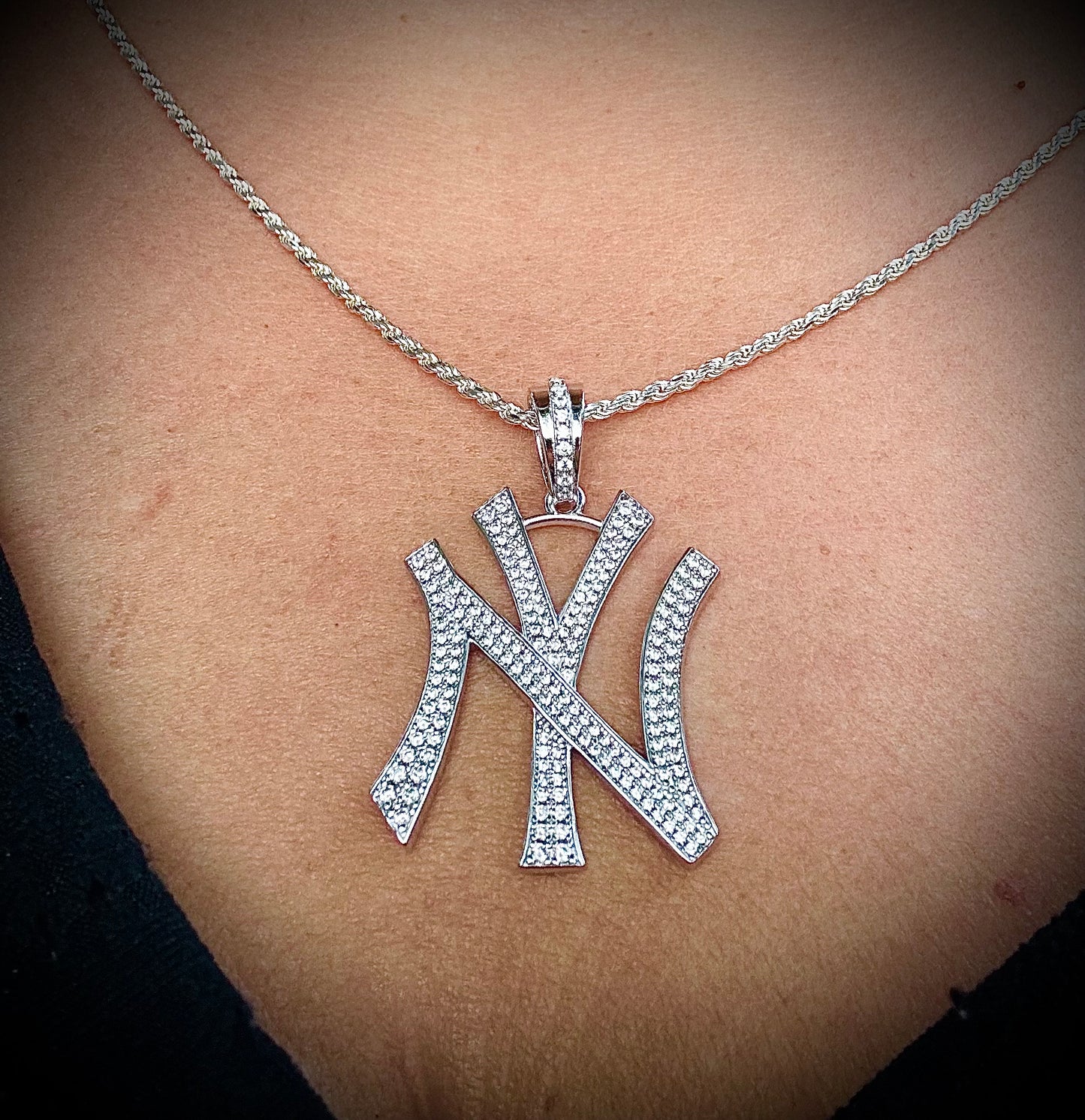 New York Yankees Baseball Pendant – Gold or Silver