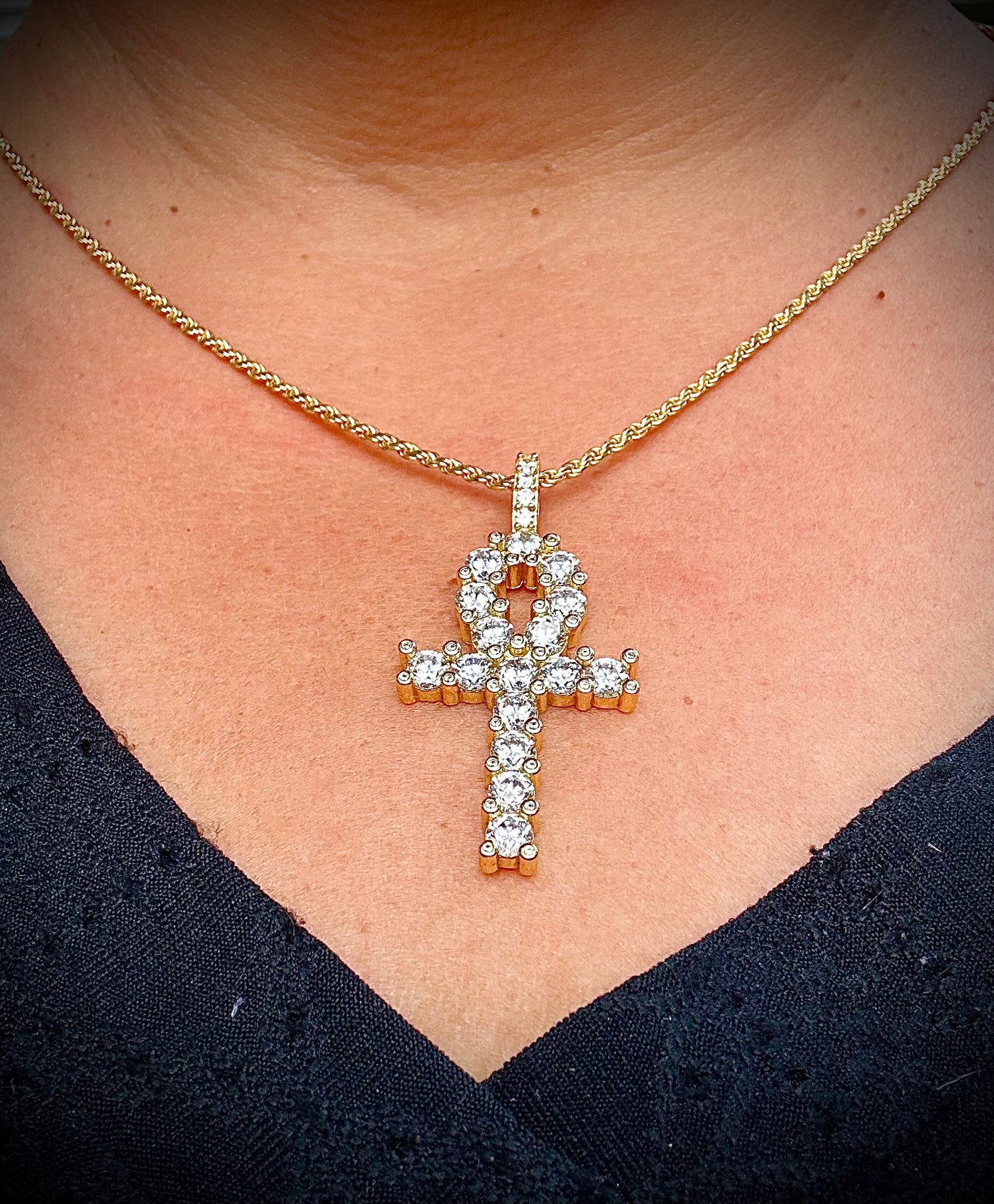Super Icy Ankh Pendant – Gold or Silver