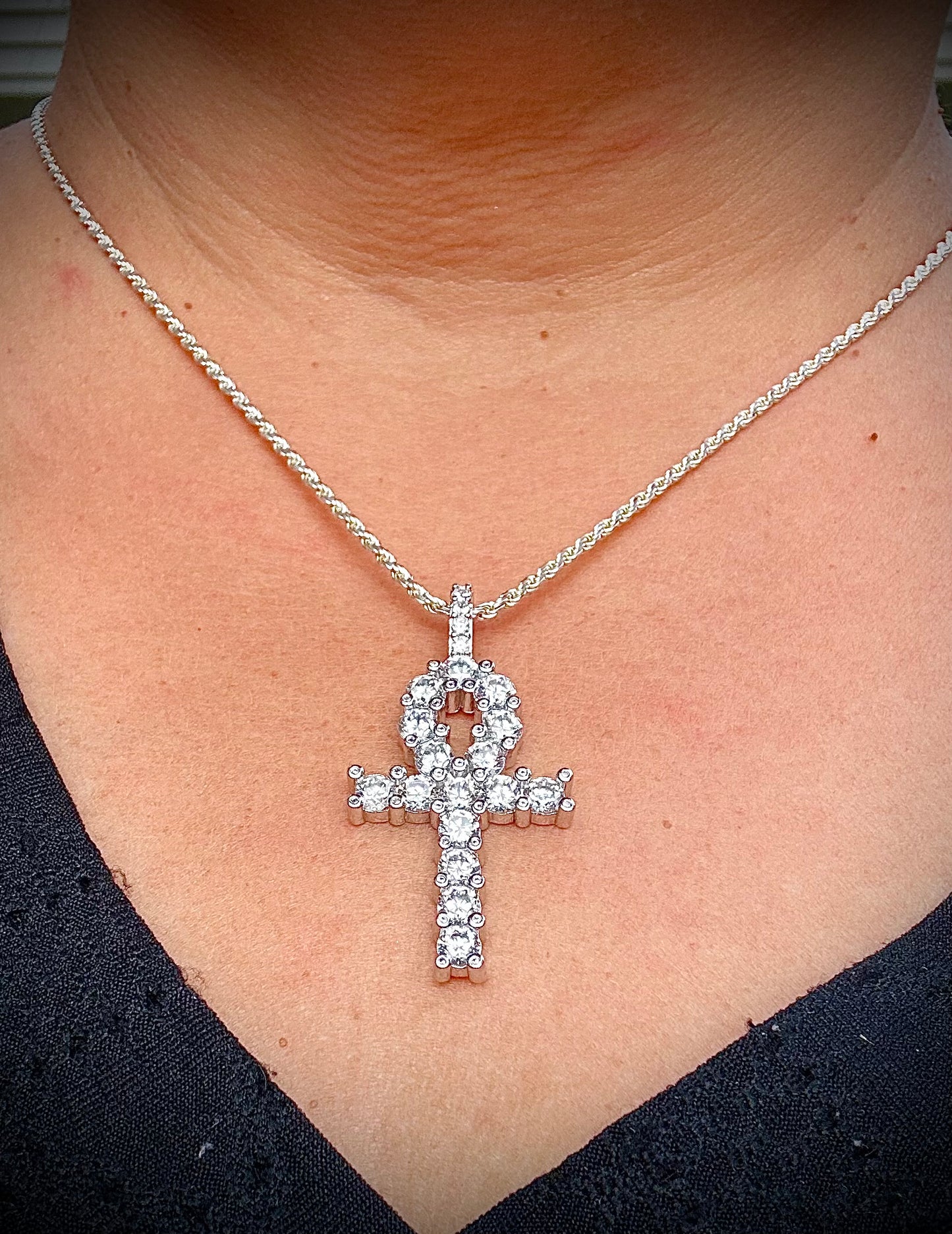 Super Icy Ankh Pendant – Gold or Silver