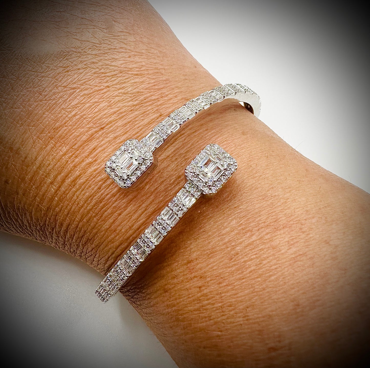 Women’s Iced Out Square Bangle Bracelet – Silver