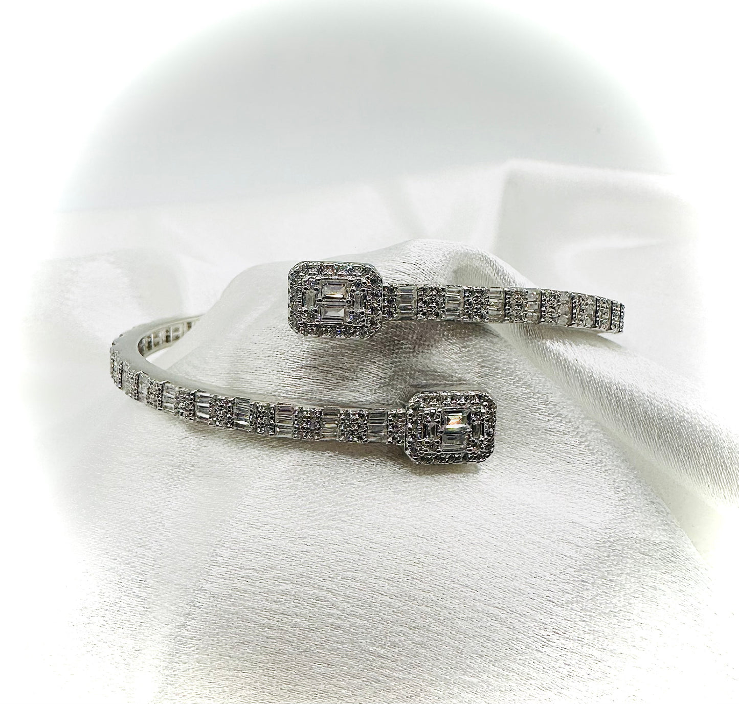 Women’s Iced Out Square Bangle Bracelet – Silver