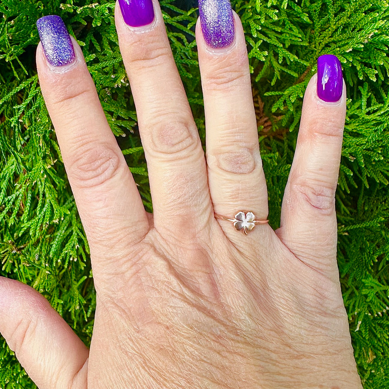 Women's Small Clover Ring – 3 Finishes, Sizes 5-10
