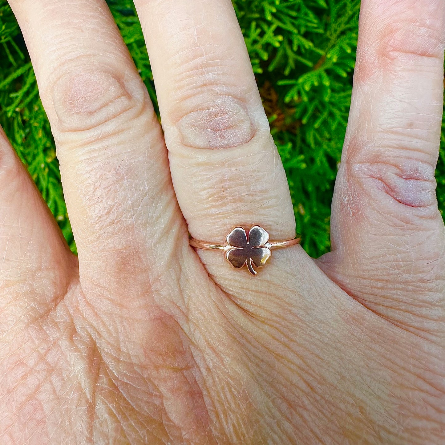 Women's Small Clover Ring – 3 Finishes, Sizes 5-10