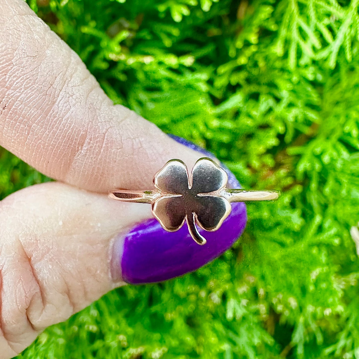 Women's Small Clover Ring – 3 Finishes, Sizes 5-10