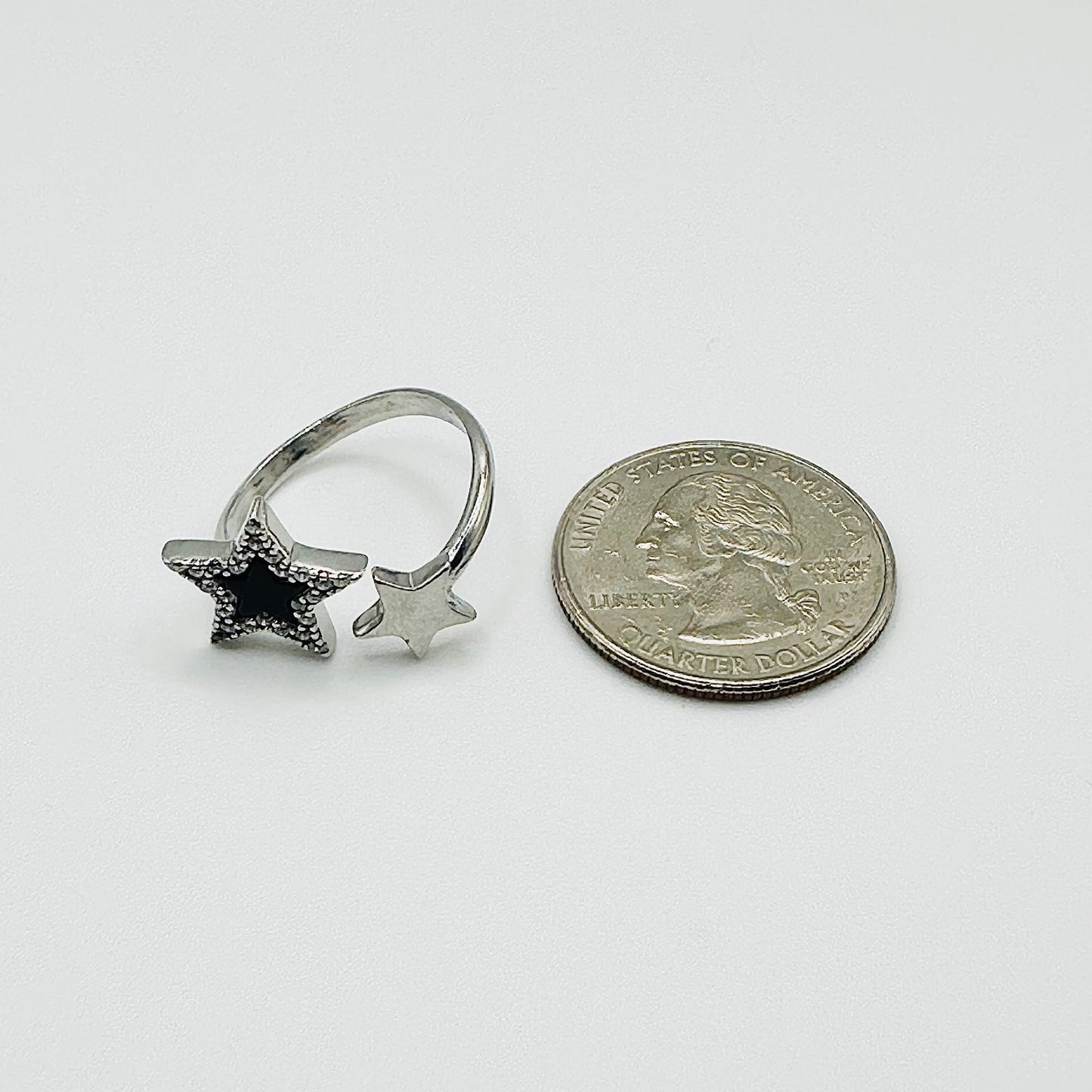Women's Silver and Onyx Stars Ring – Sizes 5-10