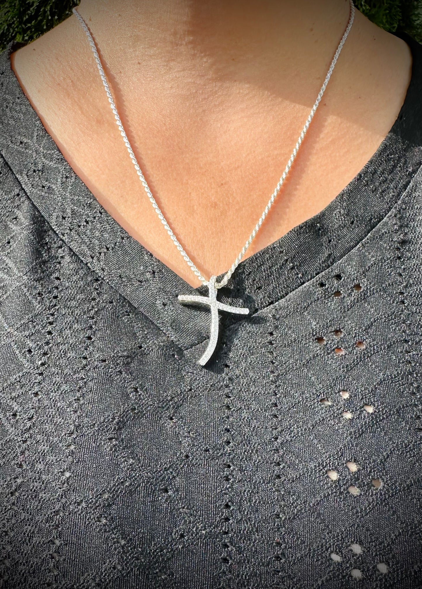 Rhodium Curvy Cross Pendant – Twisted Iced Out Cross