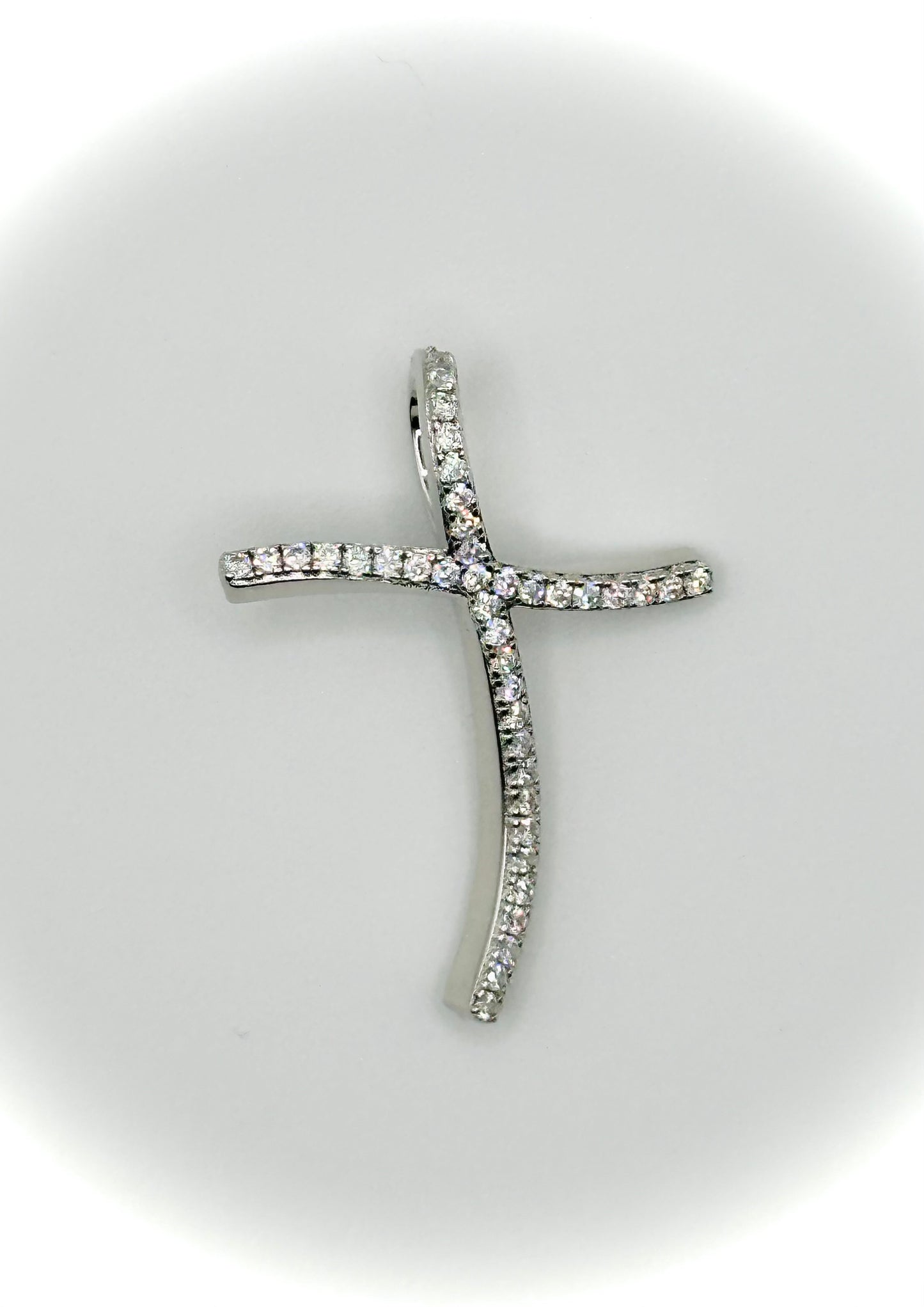 Rhodium Curvy Cross Pendant – Twisted Iced Out Cross