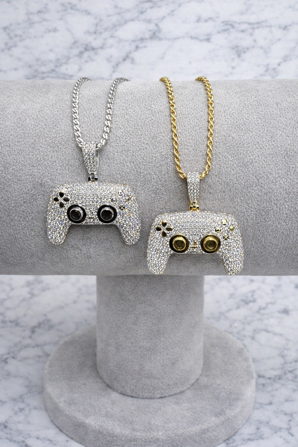 Moissanite PS5 Video Game Controller Pendant – Gold or Silver