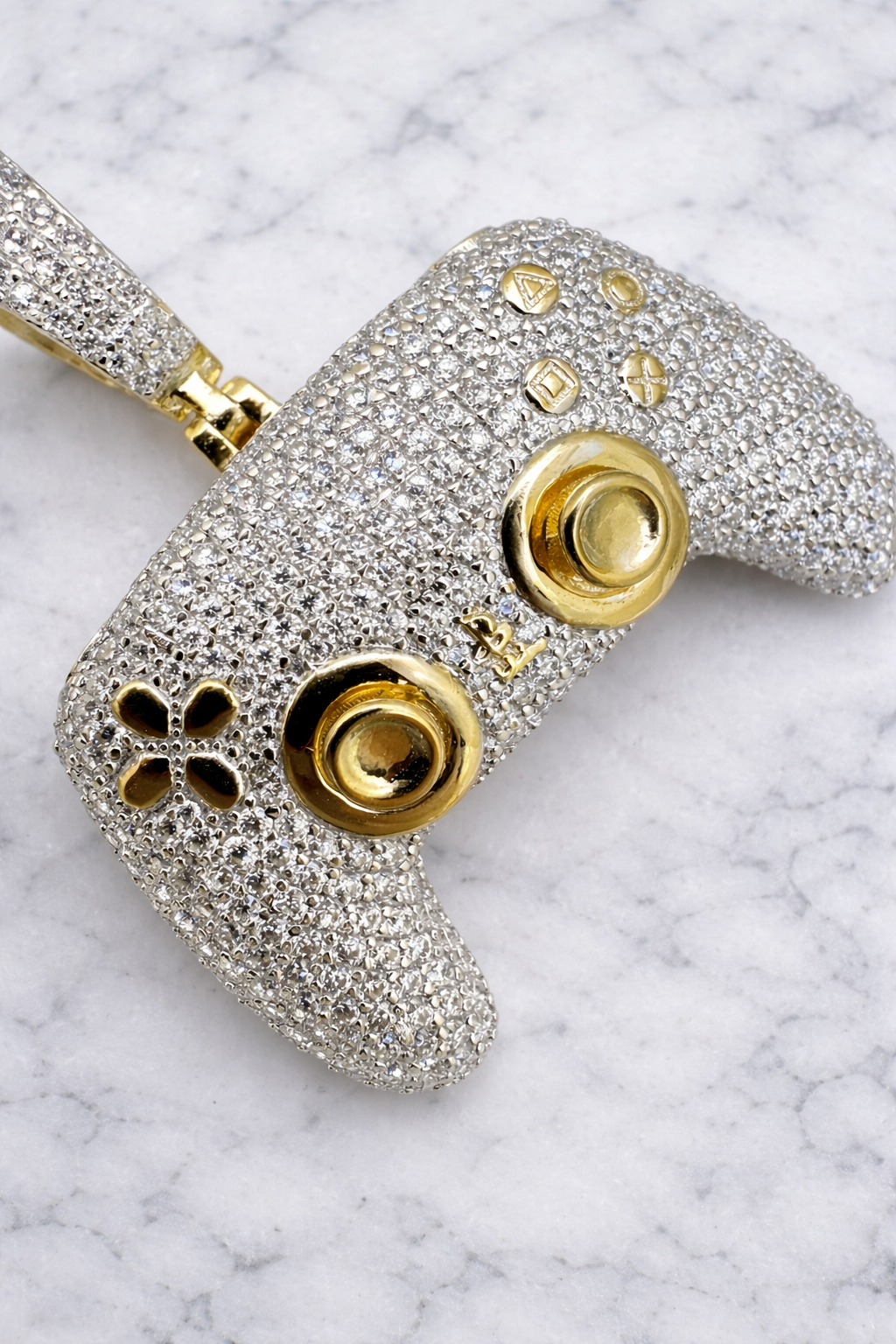 Moissanite PS5 Video Game Controller Pendant – Gold or Silver