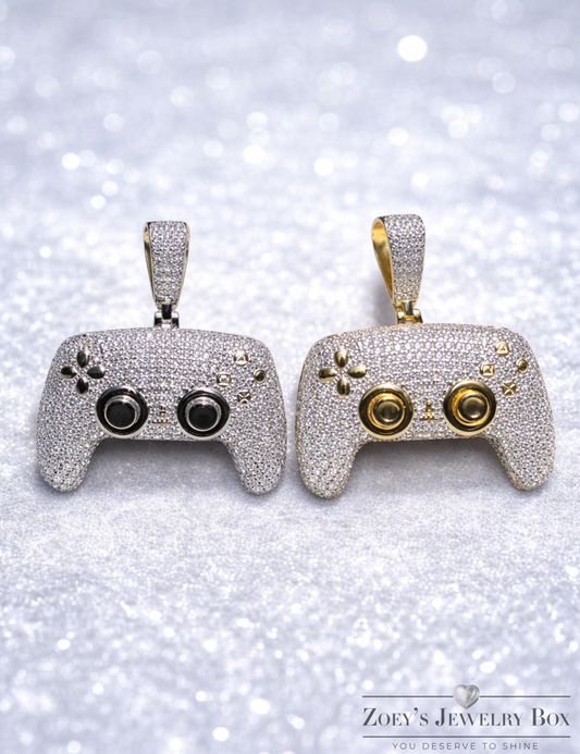 Moissanite PS5 Video Game Controller Pendant – Gold or Silver