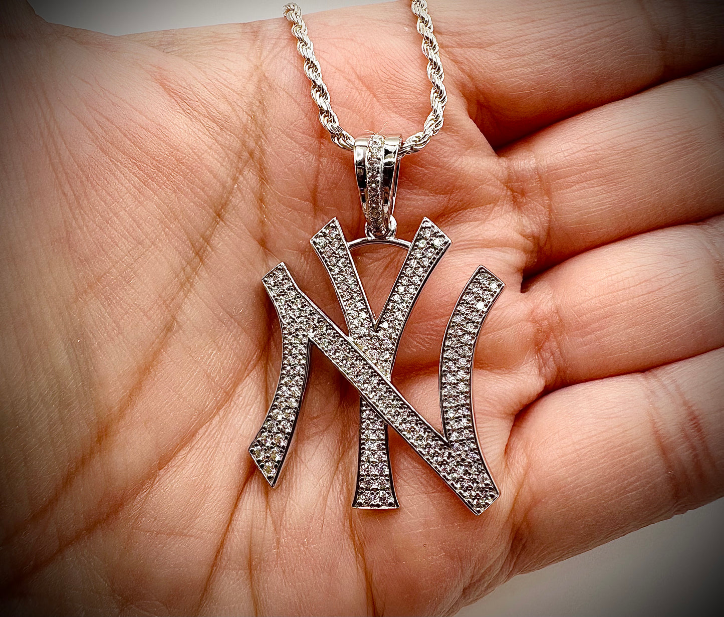 New York Yankees Baseball Pendant – Gold or Silver