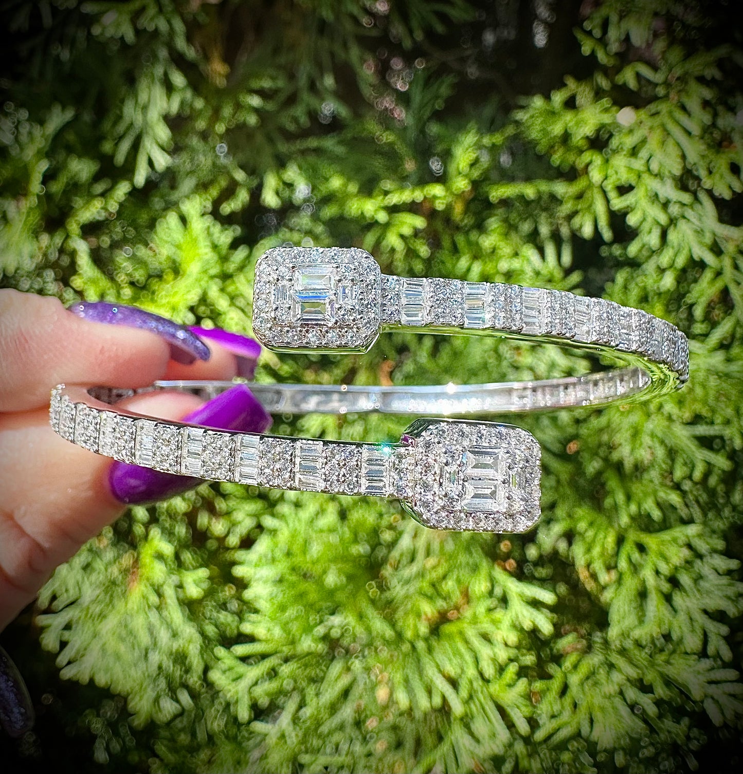 Women’s Iced Out Square Bangle Bracelet – Silver