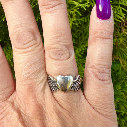 Women's Claddagh-Style Heart Wings Ring – Sizes 5-10