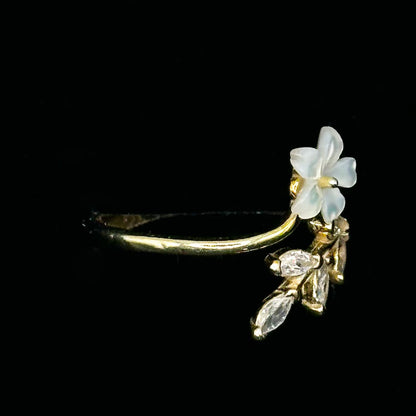 Single Flower Ring, Gold