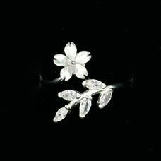 Single Flower Ring, Silver