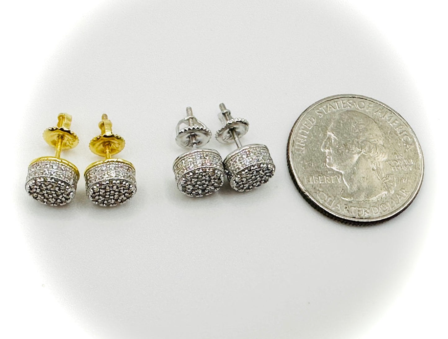 Small Round 3D Shaped Stud Earrings – Gold or Silver Finish